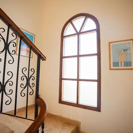 Beautiful With Stunning Sea View Villa *