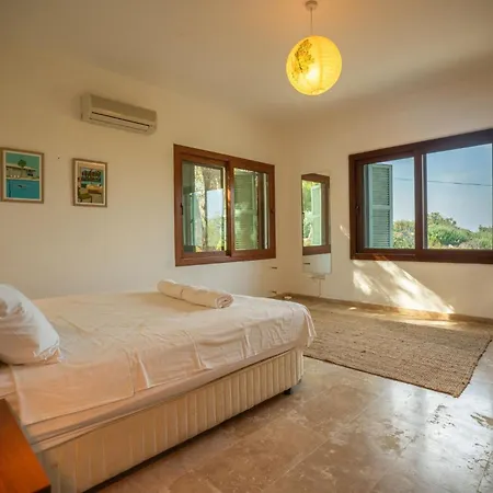Beautiful With Stunning Sea View Villa Orga
