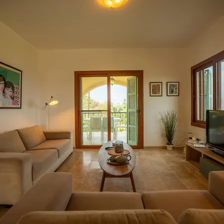Beautiful With Stunning Sea View Villa *